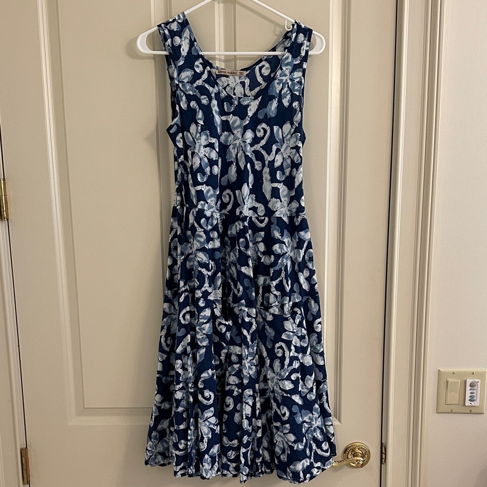 Casual Blue and White Floral Midi Dress